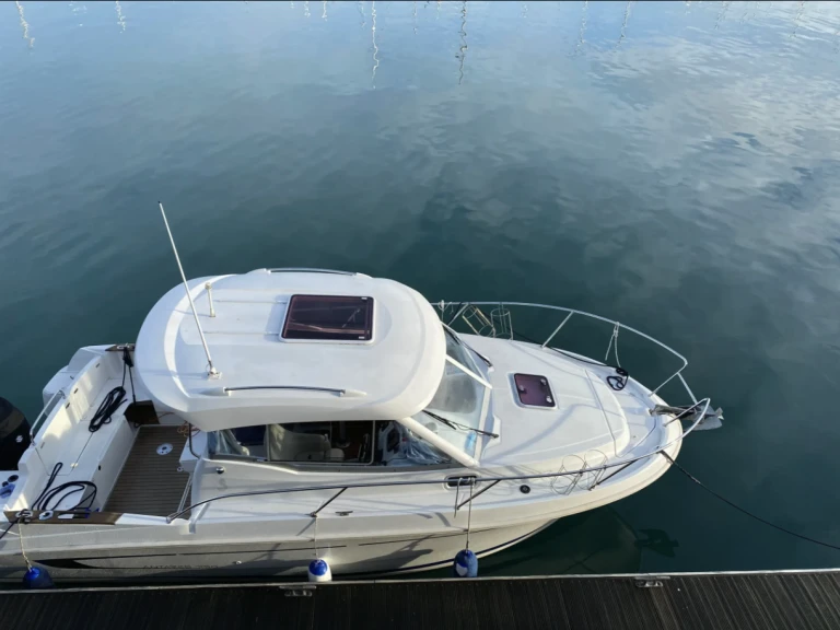 Hire a Bénéteau Antares 750 HB Dún Laoghaire-Rathdown