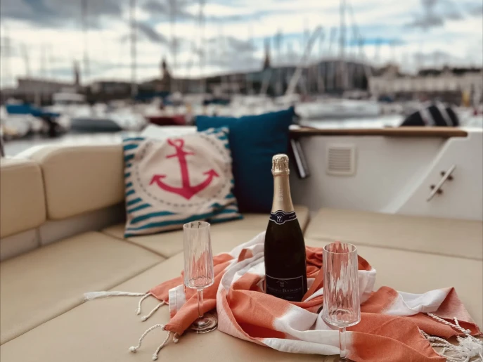 Motorboat to hire Dún Laoghaire-Rathdown at the best price