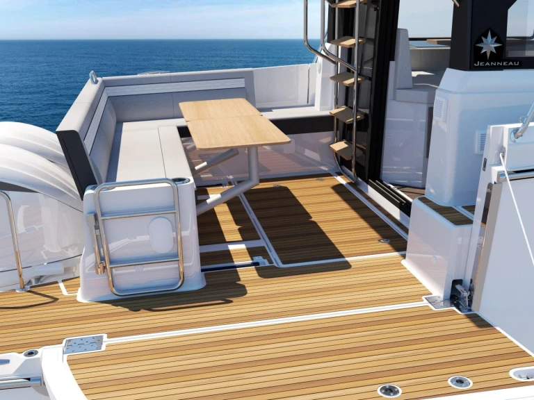 Hire Motorboat Jeanneau with a boat licence