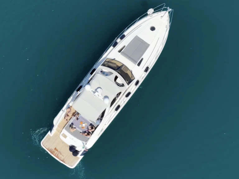 Hire Motorboat Princess with a boat licence