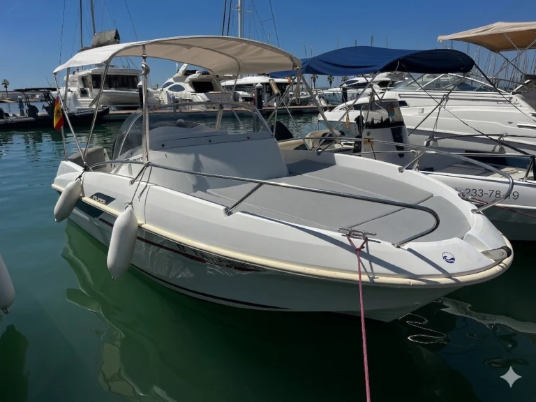 Zodiac Medline 2  charter bareboat or skippered in  Sitges