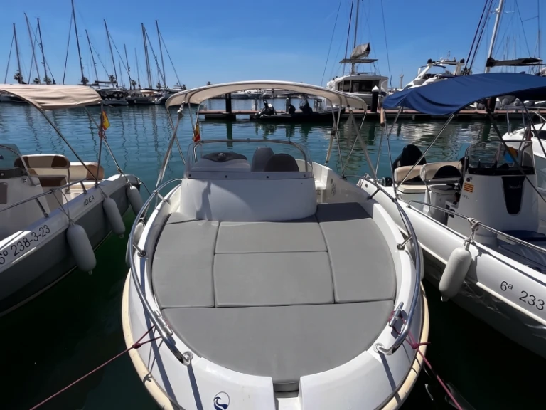 Yacht charter Sitges - Zodiac Medline 2  on SamBoat