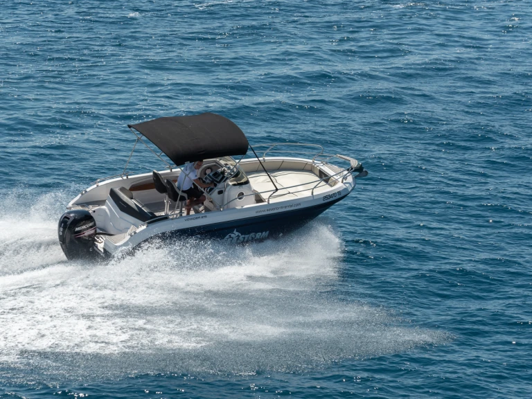 Motorboat to hire Trogirski Zaliv at the best price