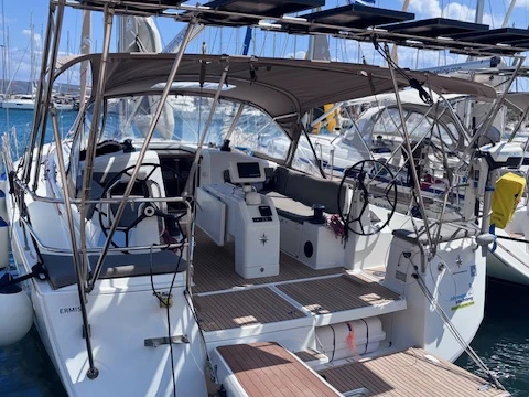 Yacht charter Lávrio - Jeanneau Sun Odyssey 440 on SamBoat