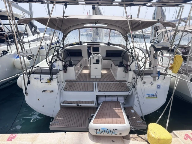 Hire a Jeanneau Sun Odyssey 490 Lávrio