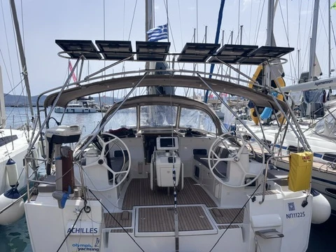 Sailboat hire in Lávrio - Jeanneau Sun Odyssey 509