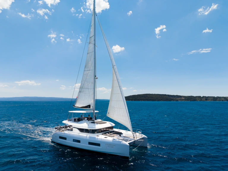 Yacht hire Kaštel Gomilica cheap Lagoon 55