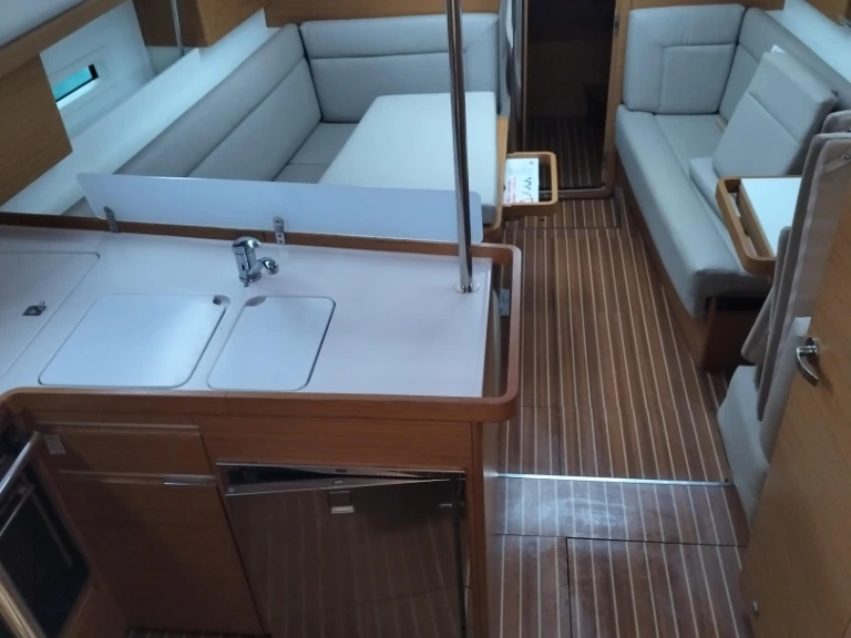 Yacht charter Izola - Elan Impression 40 on SamBoat