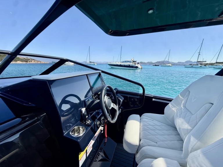 Yacht charter Olbia -  Virtue V10 Top on SamBoat