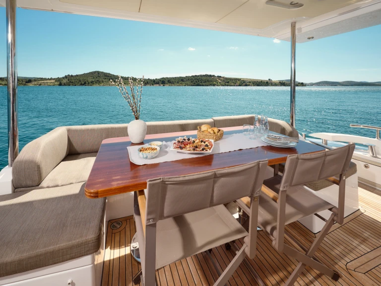 Luxury Yacht to hire Trogir at the best price