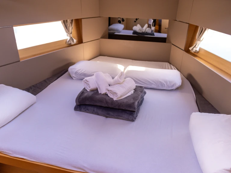 Sailboat hire in Port de Pollença - Bénéteau Oceanis 38