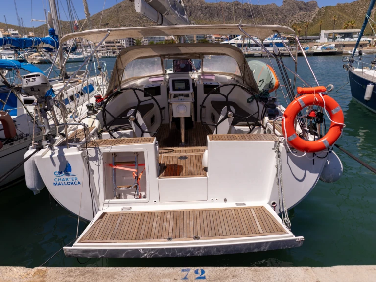 Sailboat to hire Port de Pollença at the best price