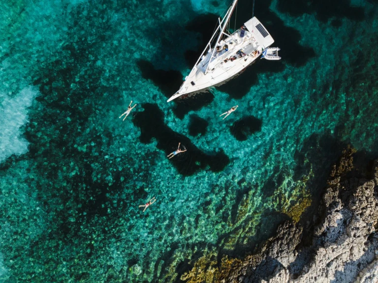 Yacht hire Hvar cheap Jod 35