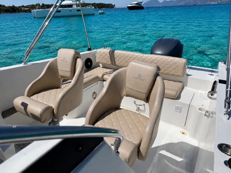 Yacht charter Mandelieu-la-Napoule - Pacific Craft Pacific Craft 730 SC on SamBoat