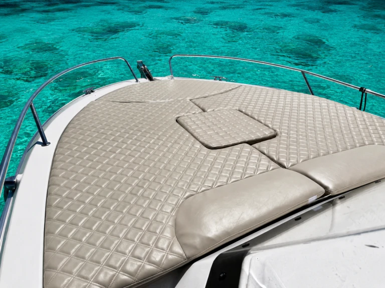 Yacht hire Mandelieu-la-Napoule cheap Pacific Craft 730 SC