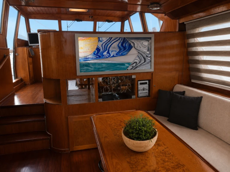 Hire Luxury Yacht with or without skipper Ingles Dénia