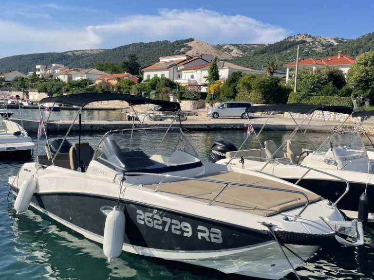 Yacht charter Rab - Quicksilver Activ 675 Sundeck on SamBoat