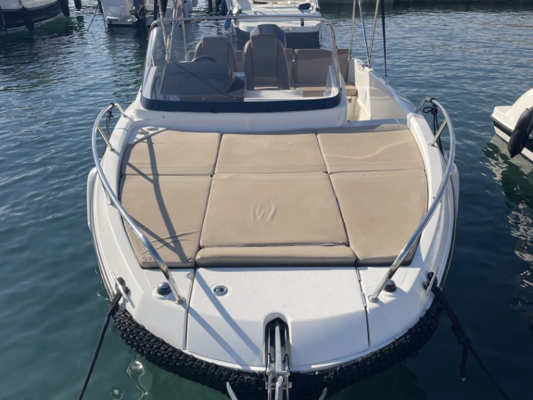 Yacht hire Rab cheap Activ 675 Sundeck