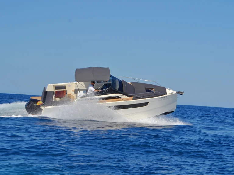 Motorboat to hire Cala d'Or at the best price
