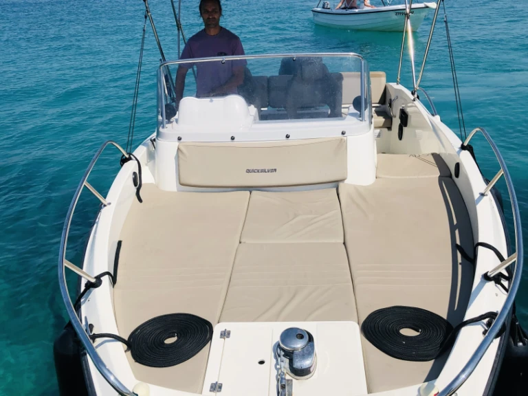 Hire Motorboat with or without skipper Quicksilver Medulin