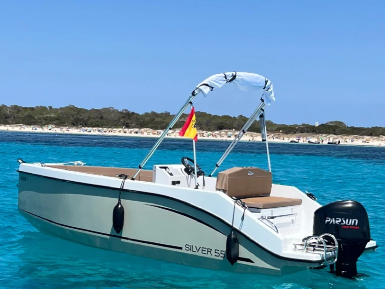 Charter a Silver 555 PREMIUM BOAT in Sant Antoni de Portmany on Samboat