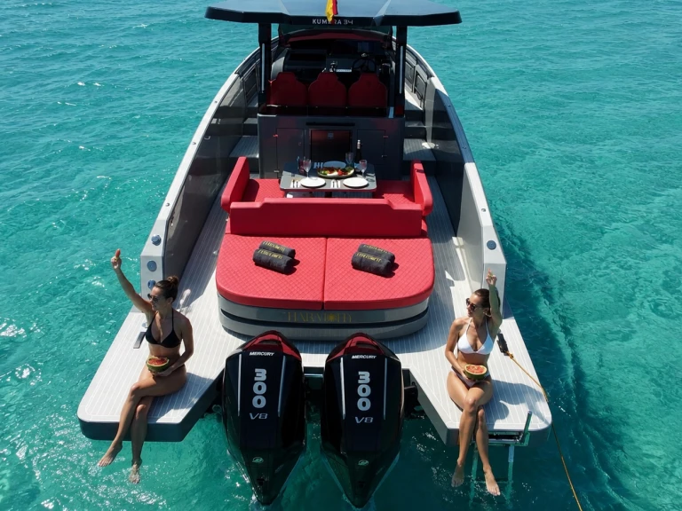 Motorboat hire in Ibiza Town - KUMBRA 34