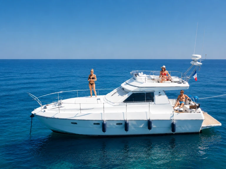 Hire Motorboat Ferretti with a boat licence