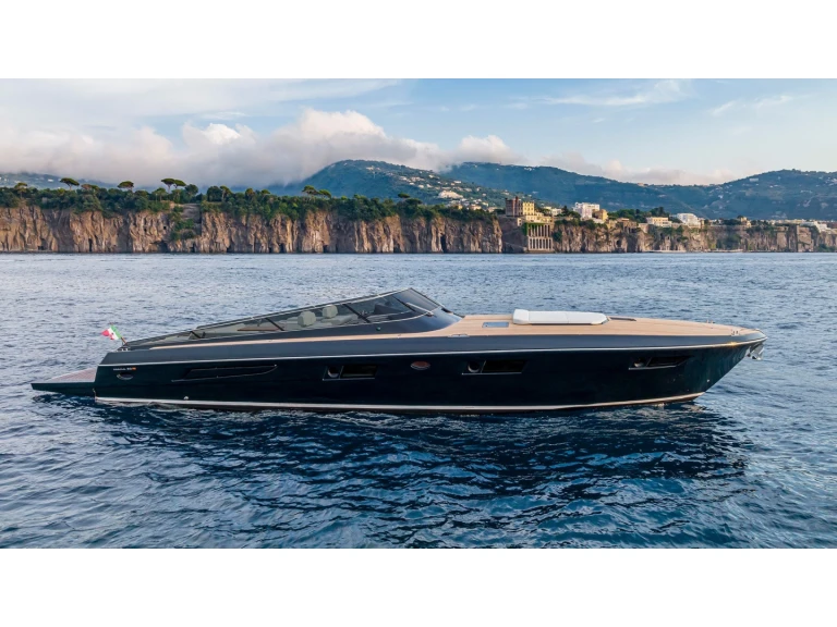 Yacht charter Naples - Itama Itama 62 on SamBoat