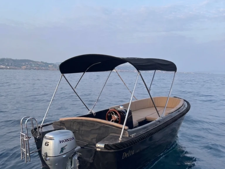 Motorboat hire in Mandelieu-la-Napoule - SZKUTNICZY ZAKLAD Delta Kruger 480