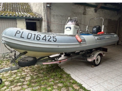 Lomac Lomac 460 Club charter bareboat or skippered in  Quiberon