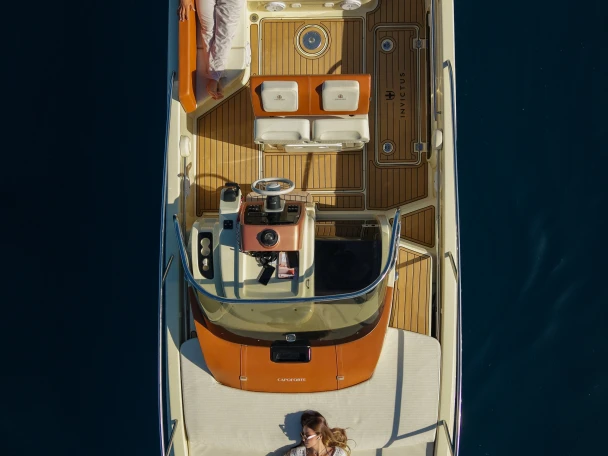 Hire a Invictus  Invictus 240 CX Mandelieu-la-Napoule