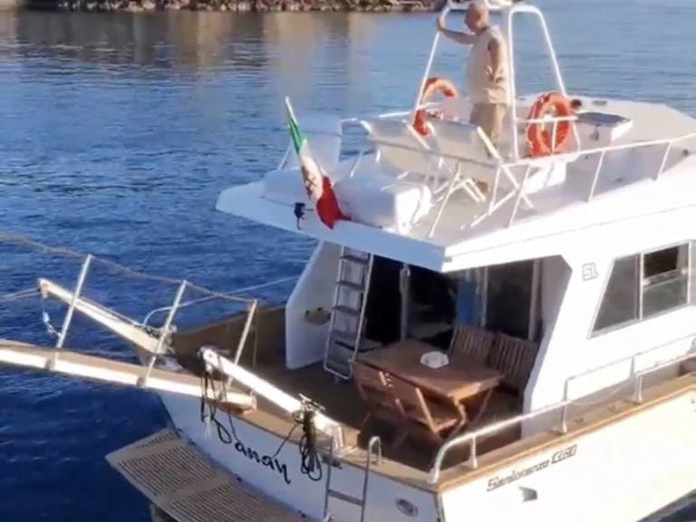 Yacht hire La Spezia cheap San Lorenzo 16