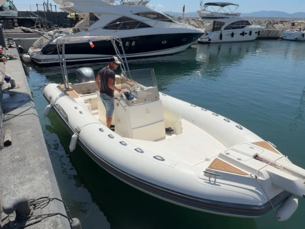Hire RIB with or without skipper Capelli Port Fréjus