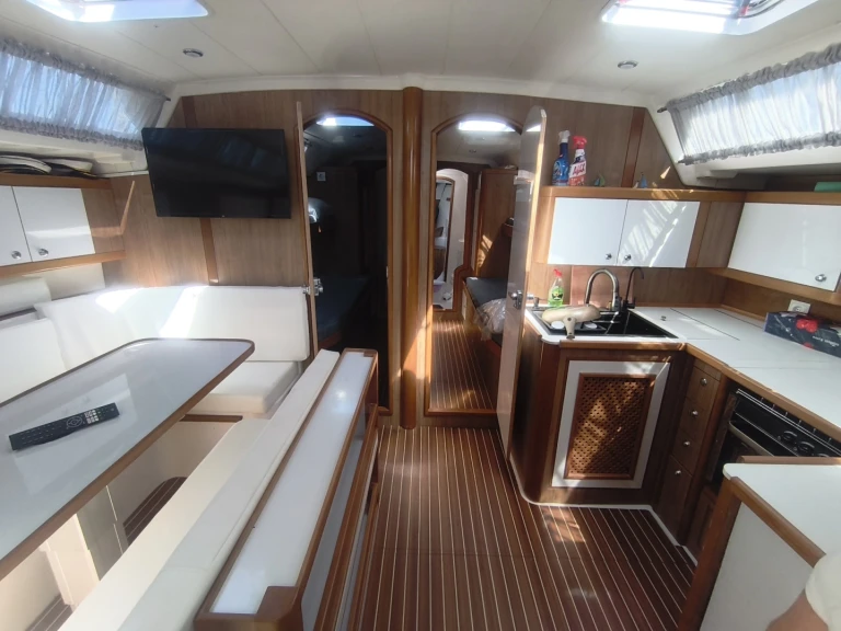 Hire a Ocean Yachts Ocean Star 51.2 Néa Michanióna