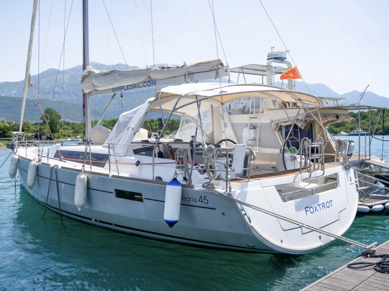 Sailboat to hire Mrčevac at the best price