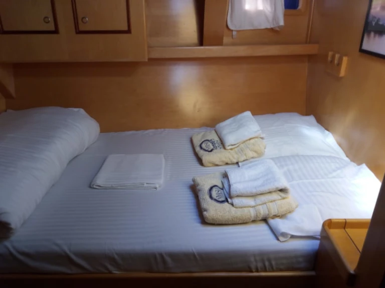Yacht charter Paros (Island) - Dufour Dynamique 62 on SamBoat