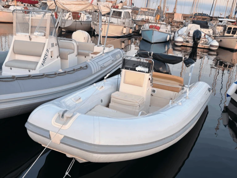 Charter a Bsc Classic  in Cagliari on Samboat
