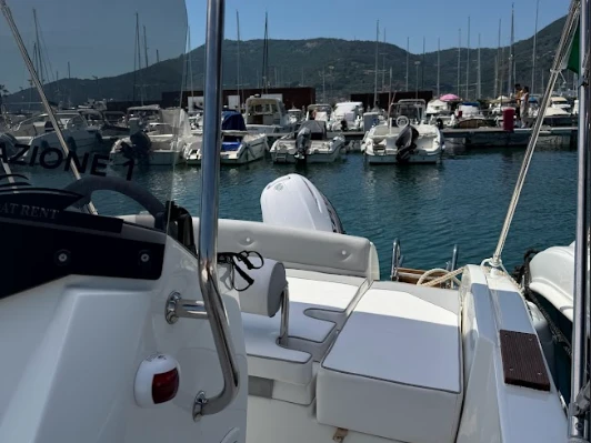 Motorboat hire in La Spezia - Trimarchi Trimarchi 57 S day