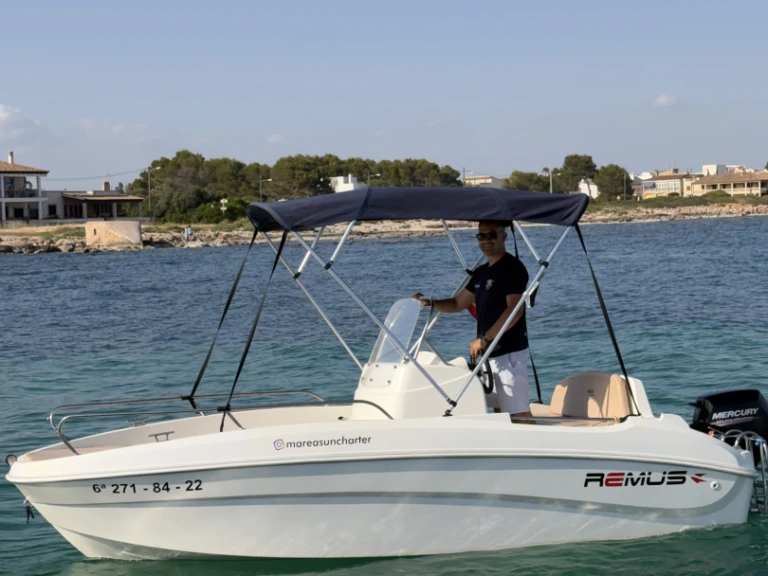 Yacht hire s'Estanyol de Migjorn cheap Remus 450 open