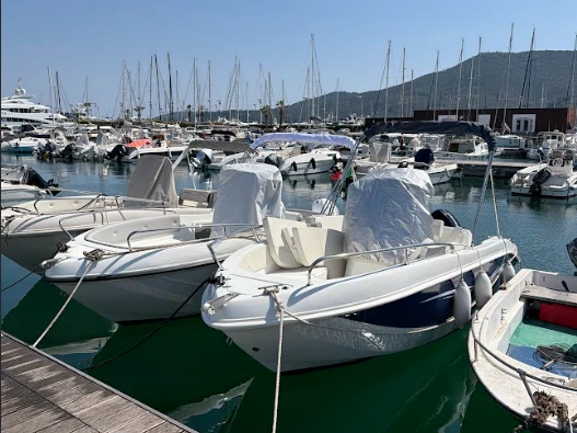 Hire Motorboat with or without skipper Trimarchi La Spezia