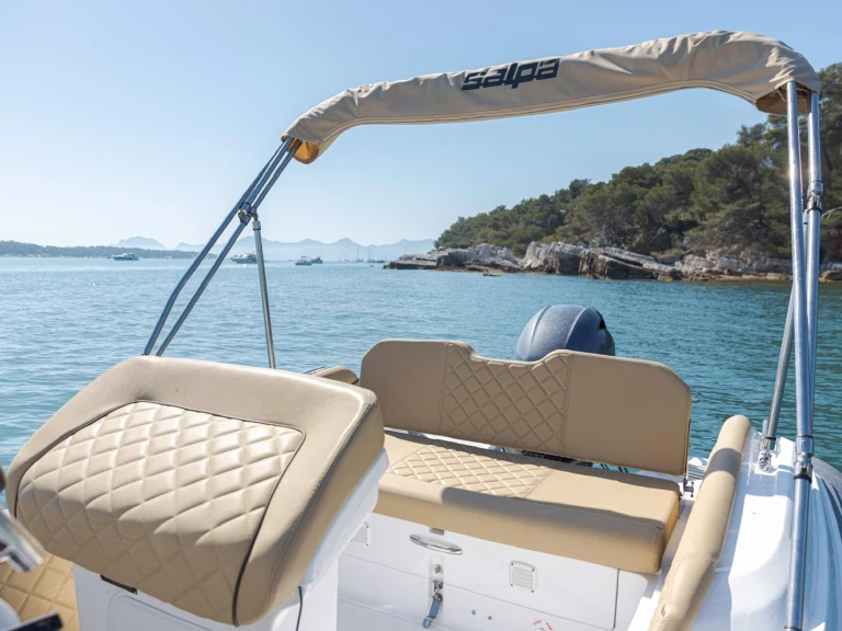 RIB hire in Mandelieu-la-Napoule - Salpa Salpa Soleil 18