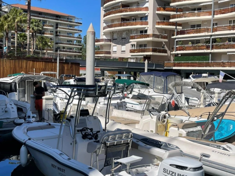 Hire Motorboat with or without skipper Key-West Mandelieu-la-Napoule