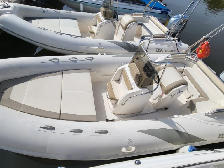 RIB hire in Hyères - Capelli Tempest 626