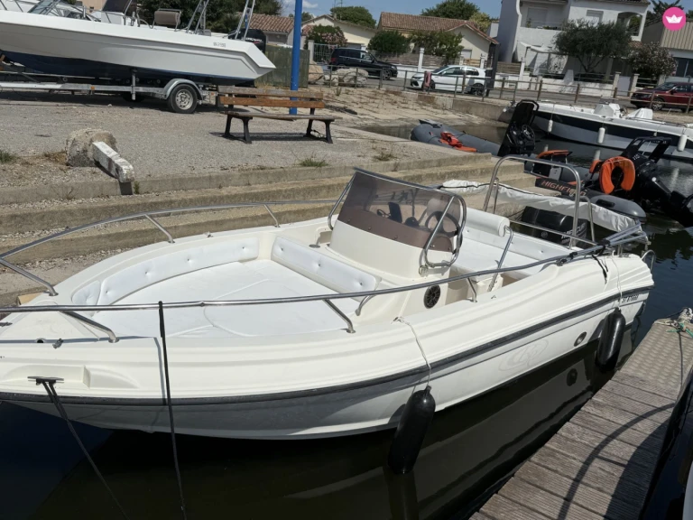 Hire a Ranieri Millennium 18.20 Carnon-Plage