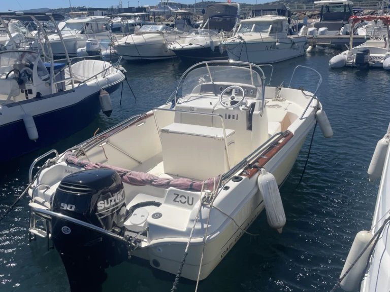 Yacht hire Les Issambres cheap Cap Camarat 545
