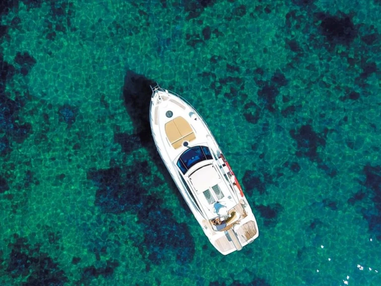 Motorboat hire in Vlychada - Cranchi Cranchi Mediterranee 43 HT