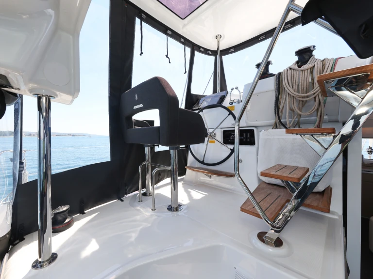 Hire a Lagoon Lagoon 43 Sukošan
