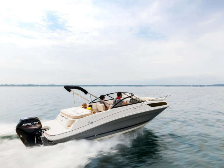 Bayliner VR6 charter bareboat or skippered in  Marseille