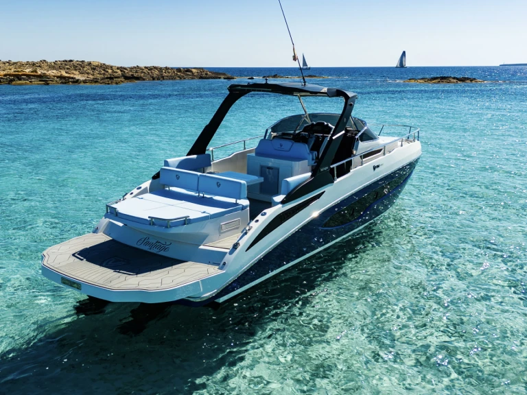 Yacht hire Ibiza Town cheap 340