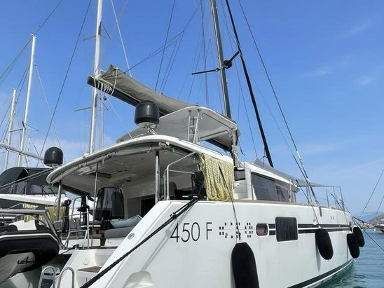 Hire a Lagoon Lagoon 450 F Fethiye